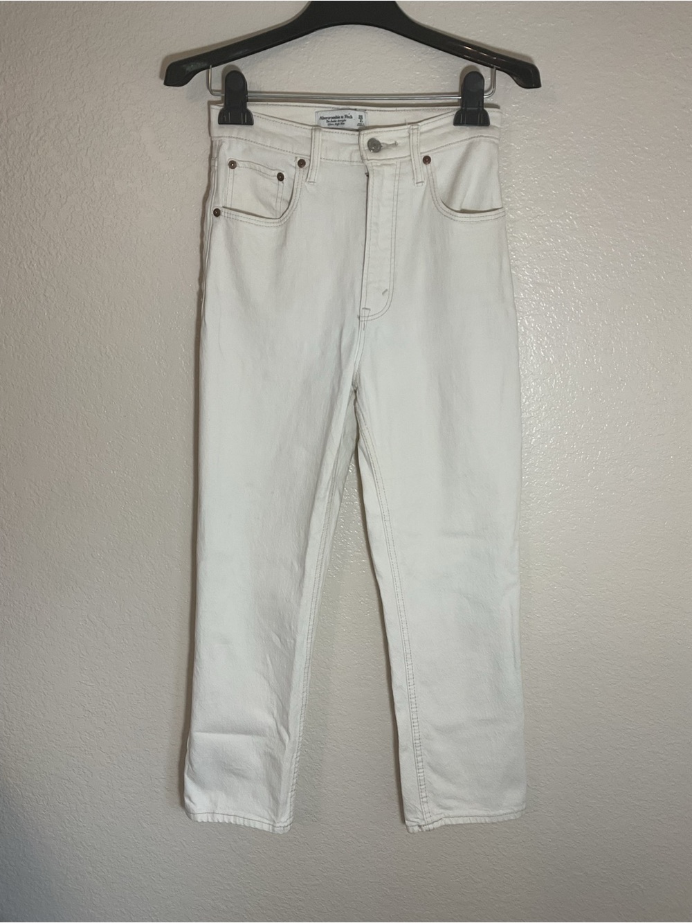 Abercrombie & Fitch Curve Love  High Rise Ankle Straight Jeans 26 créame /Ivory